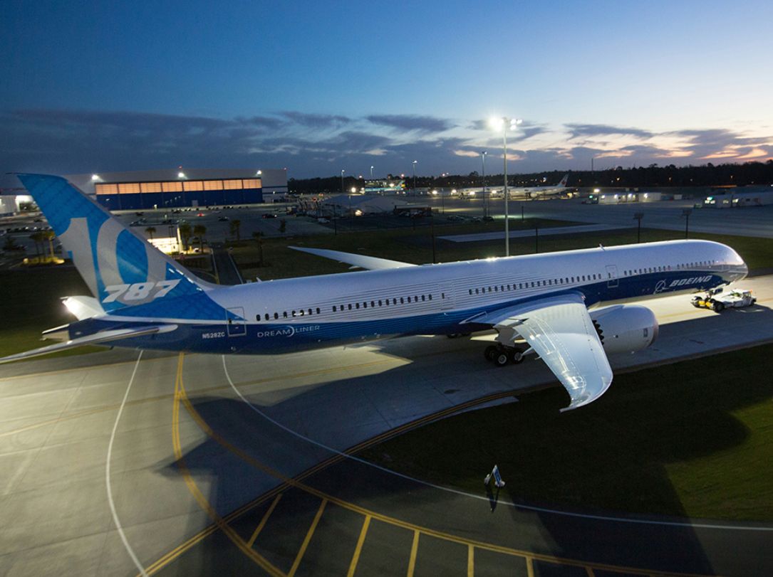 Boeing 787-10 rollout 4