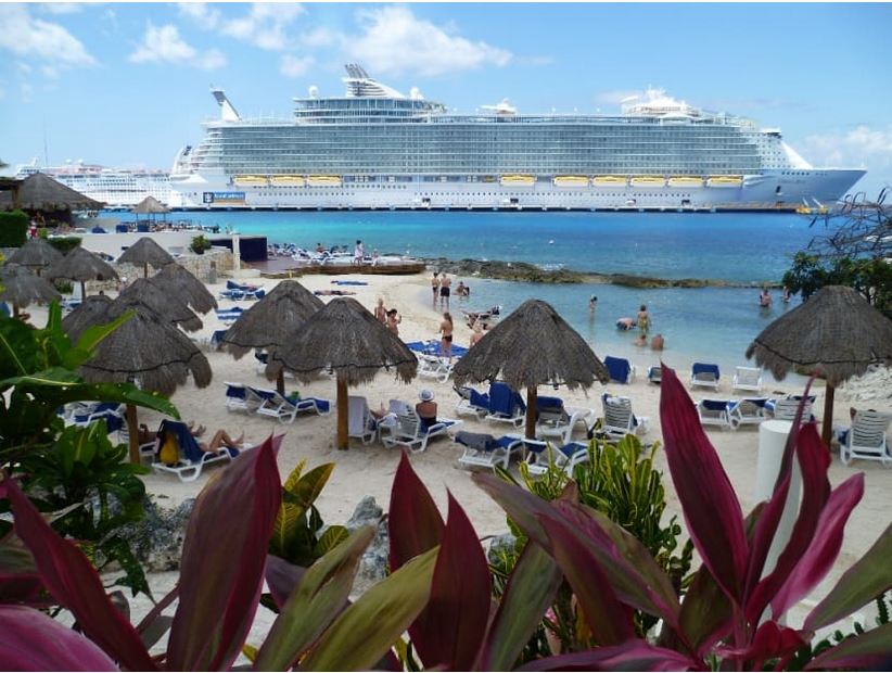 Photo of Royal Caribbean Cruiselines planerar att starta kryssningar i mitten av juni