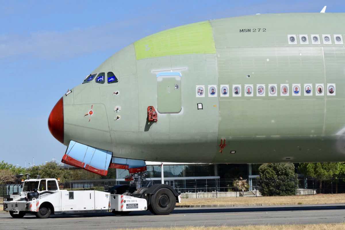 Photo of Den sista Airbus A380 har rullat ut ur produktionshallen