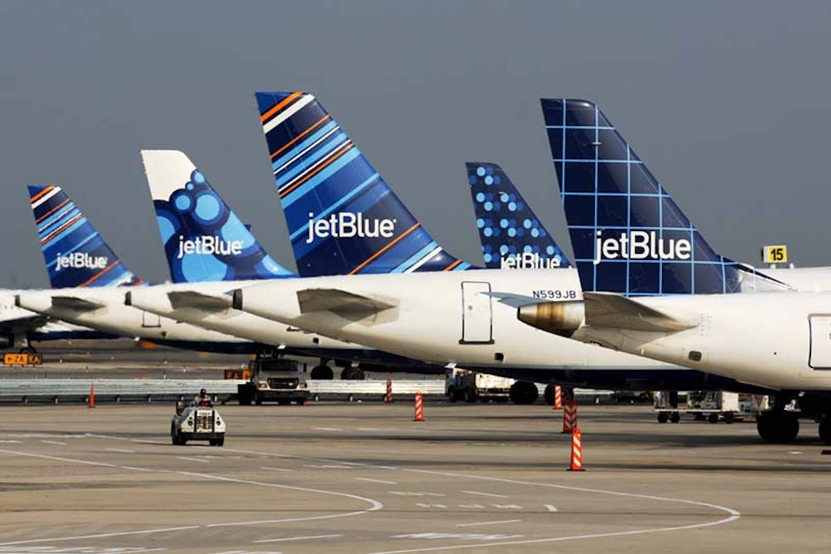 Photo of JetBlue vill köpa lågprisbolag framför näsan på konkurrent